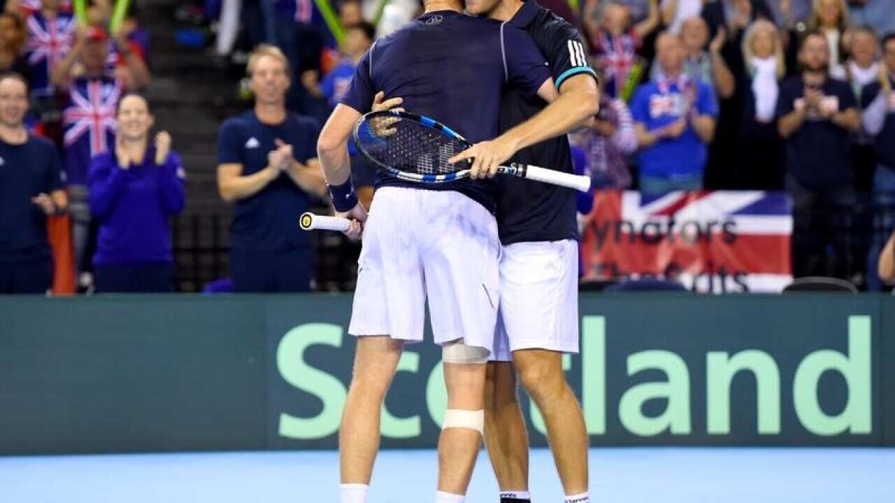 Great Britain's Jamie Murray (R) and Dominic Inglot