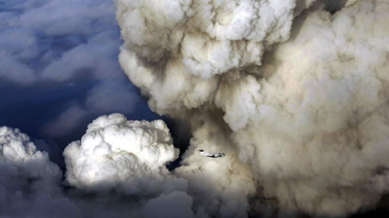 iceland_volcano_L_100321_aap_1252762311