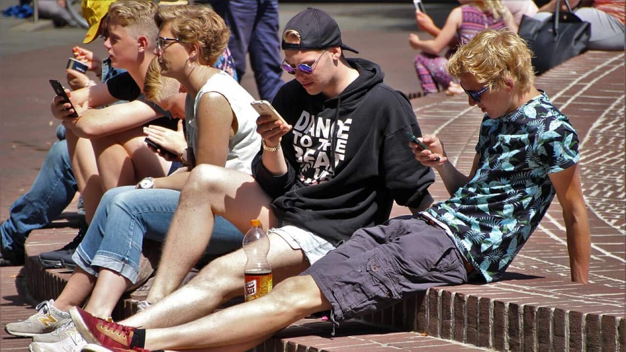 Mobile phones - Pixabay