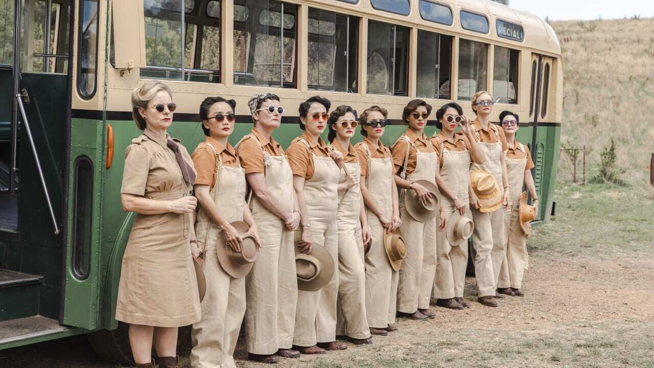 Glamour Pickers_LisaTomasetti.jpg