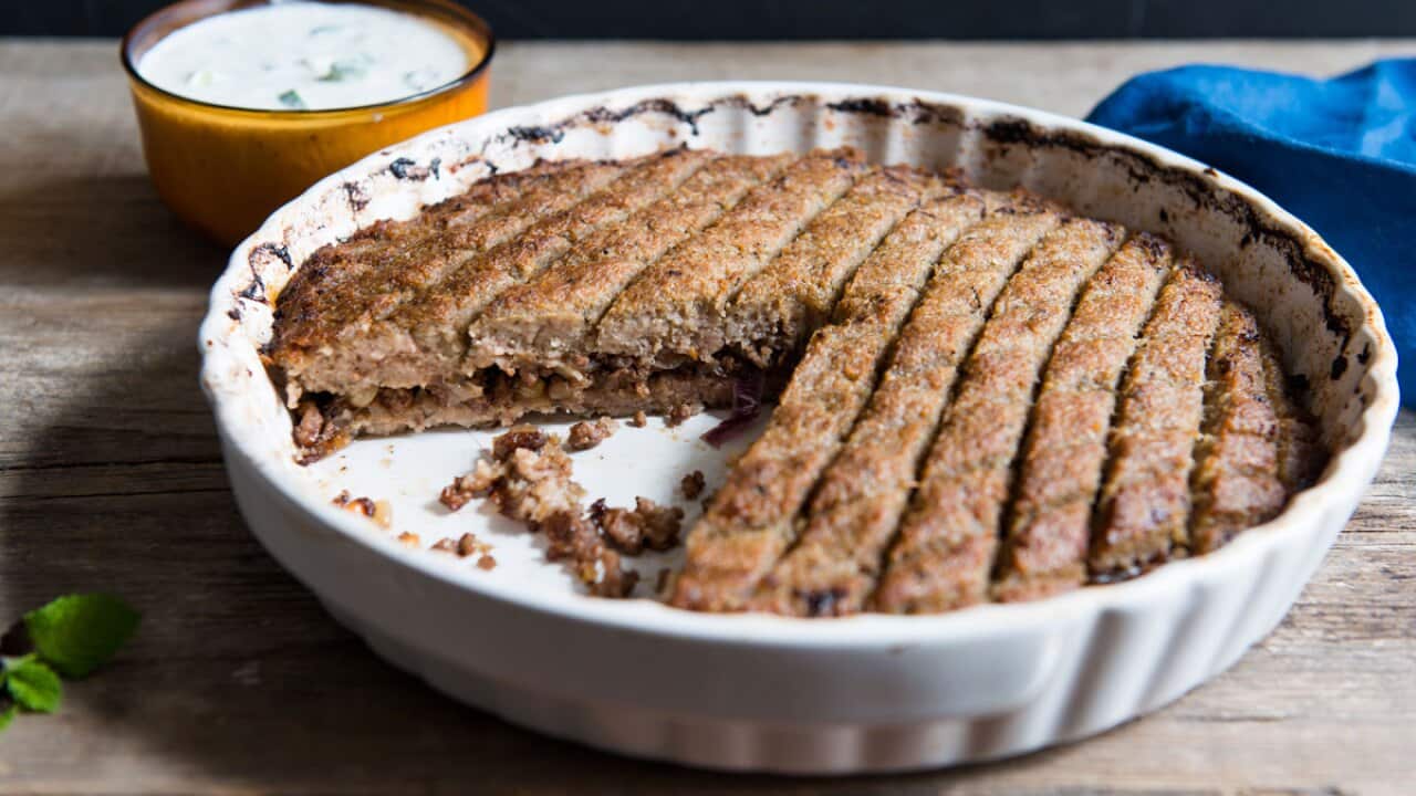 Baked kibbeh (kibbeh bil sayneeyeh)