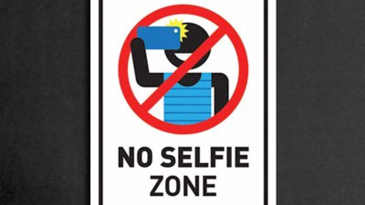 no selfie zone