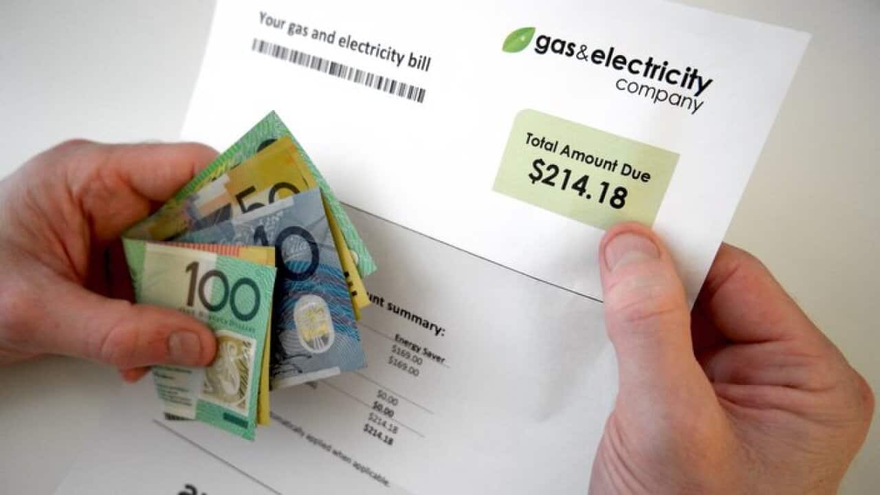 electricity_bill_and_cash_getty-multifacetedgirl_0.jpg