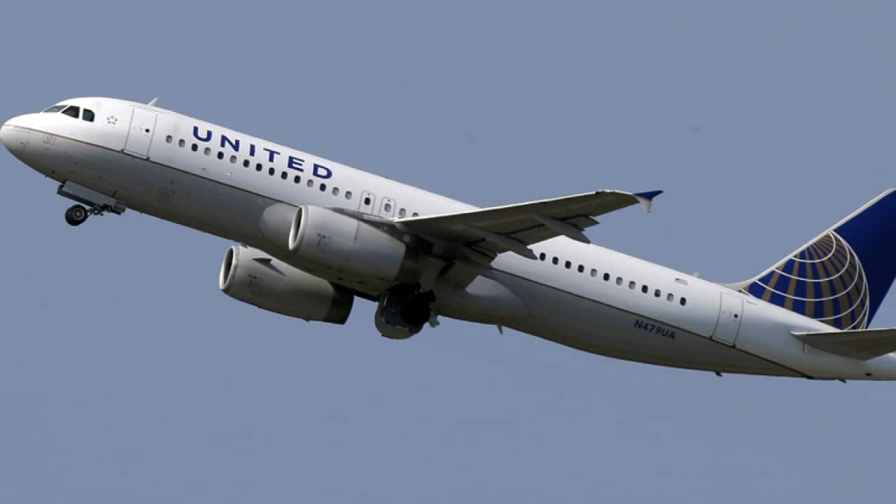 A United Airlines jet