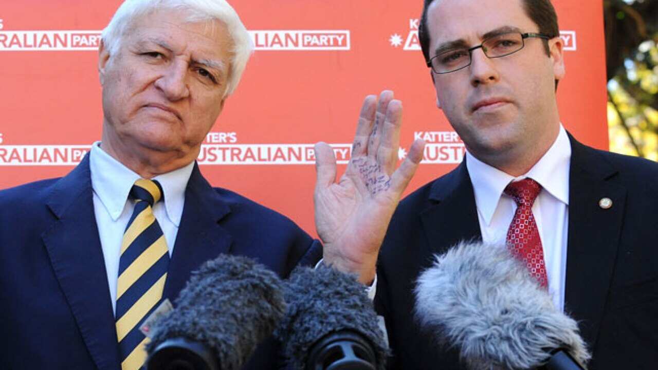 bob_katter_queensland_0908_b_aap_135678298