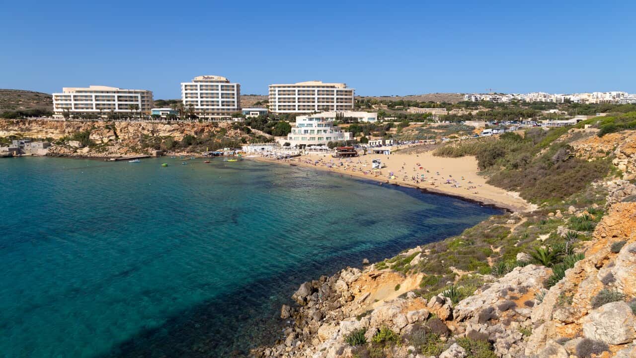 Golden Bay, Malta