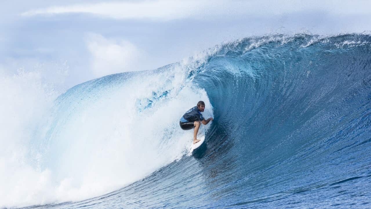 SURFING TAHITI PRO