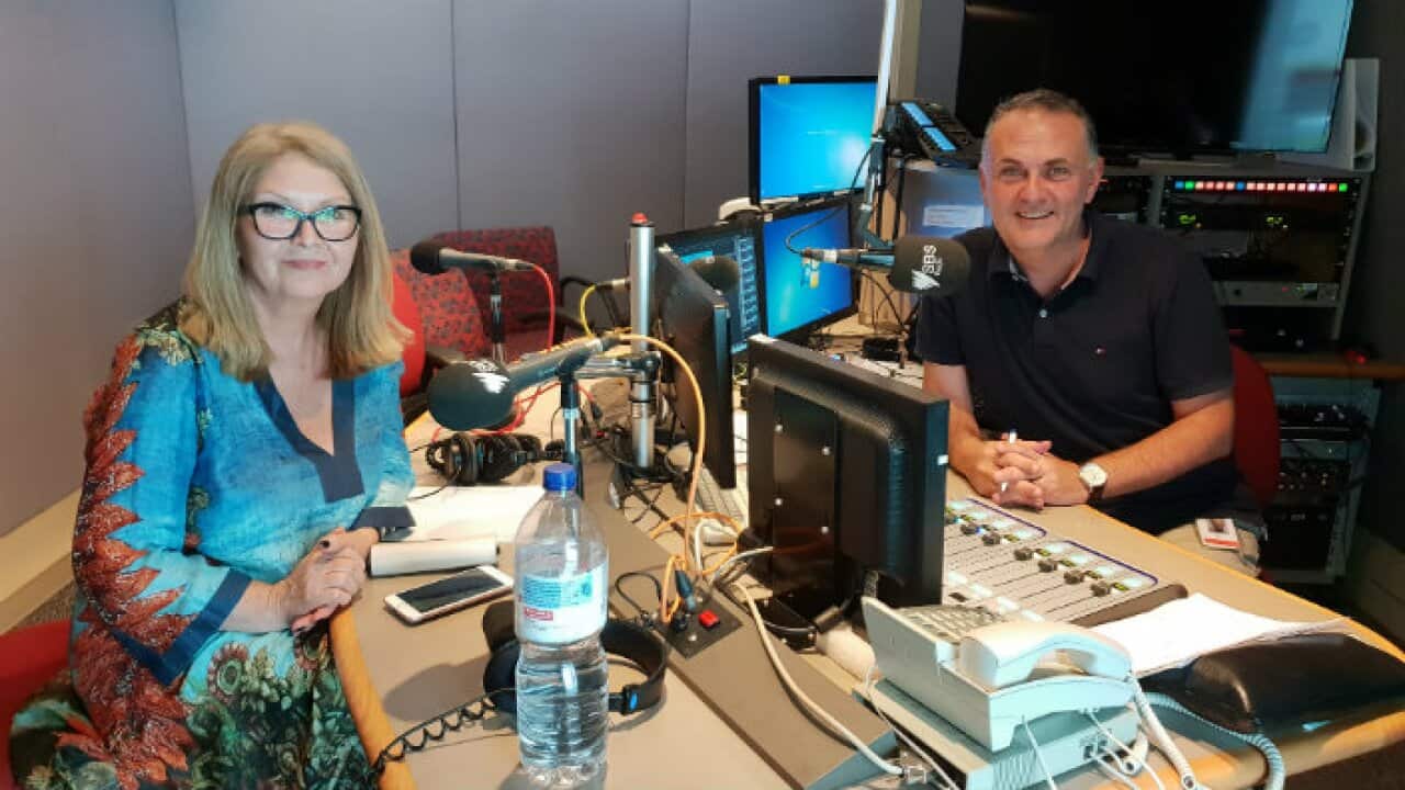 Remka Huruglica ne studion e Radios SBS 