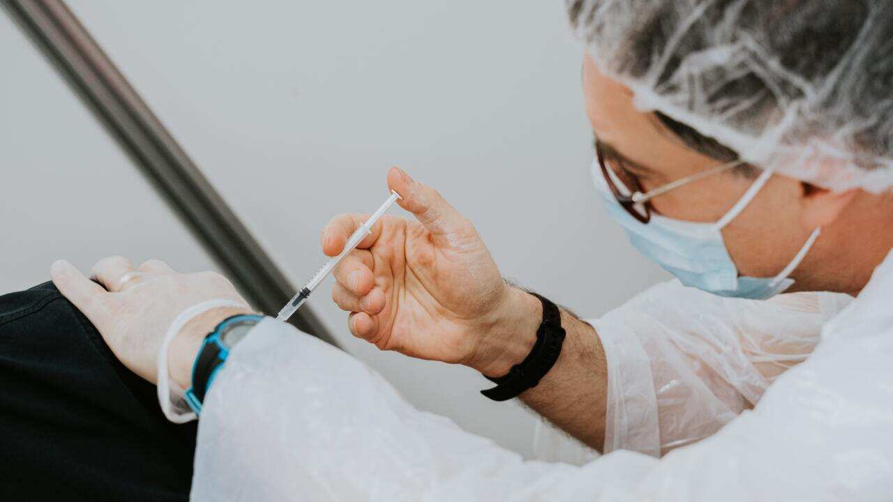 Are you aware of the health complications that can occur after getting the corona vaccine?