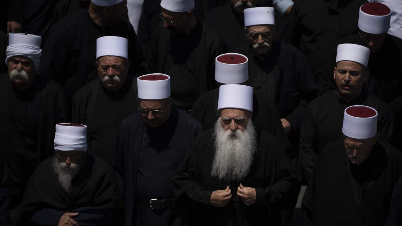 من هم الموحدون الدروز ولماذا يؤمنون بالتقمص؟ | SBS Arabic