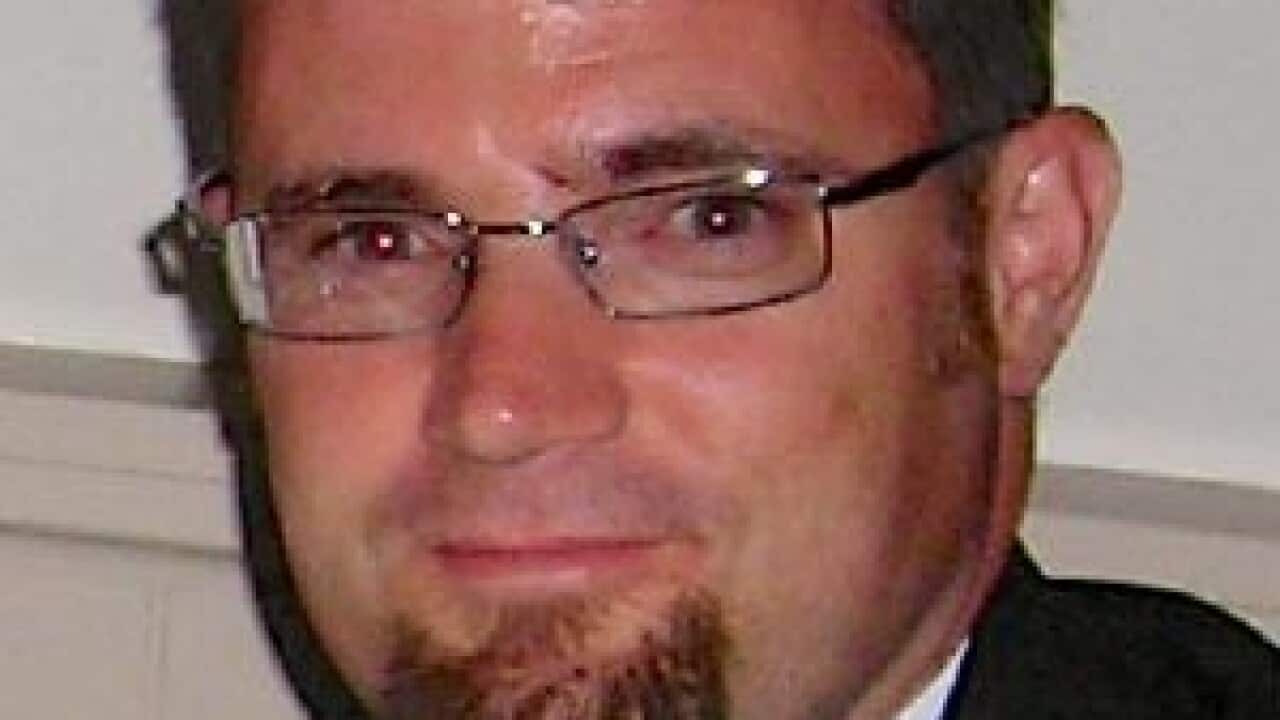 Associate Professor Ian Lindsay