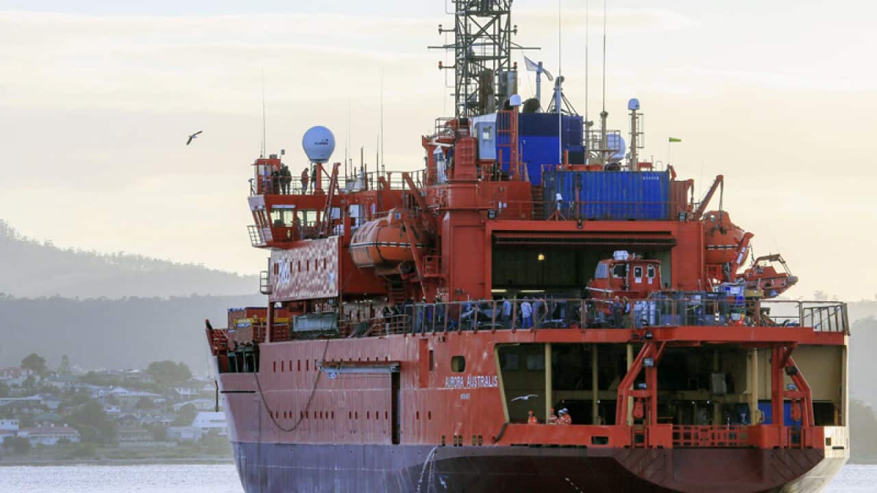 The Aurora Australis arrives in Hobart