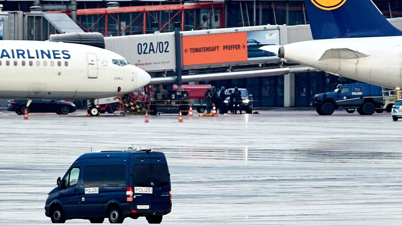 Hamburg airport ‘hostage situation’ ends with suspect detained Hamburg airport ‘hostage situation’ ends with suspect detained