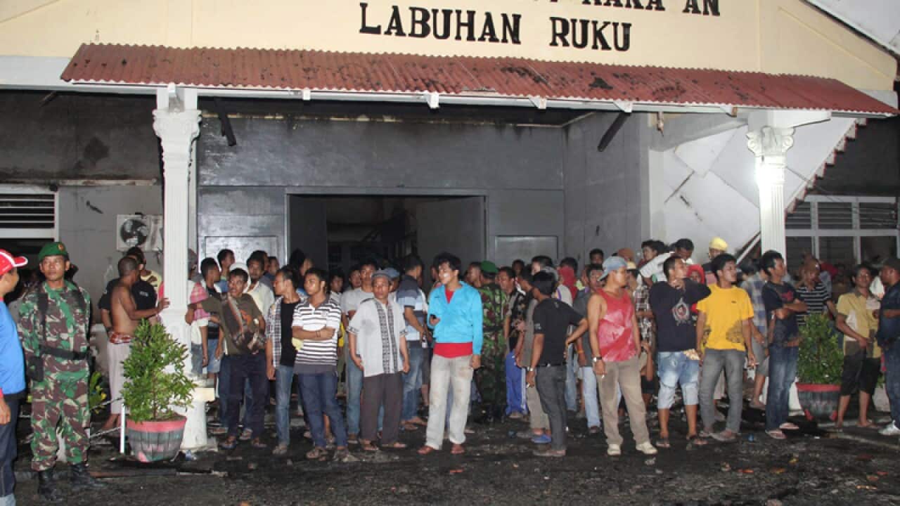 Thirty prisoners escape from Sumatra jail