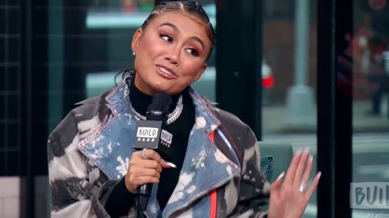 Agnez Mo being interviewed by Kevan Kenney on Channel BUILD Series. (Youtube Screenshot /BUILD Series /ANTARA). 30 November 2019