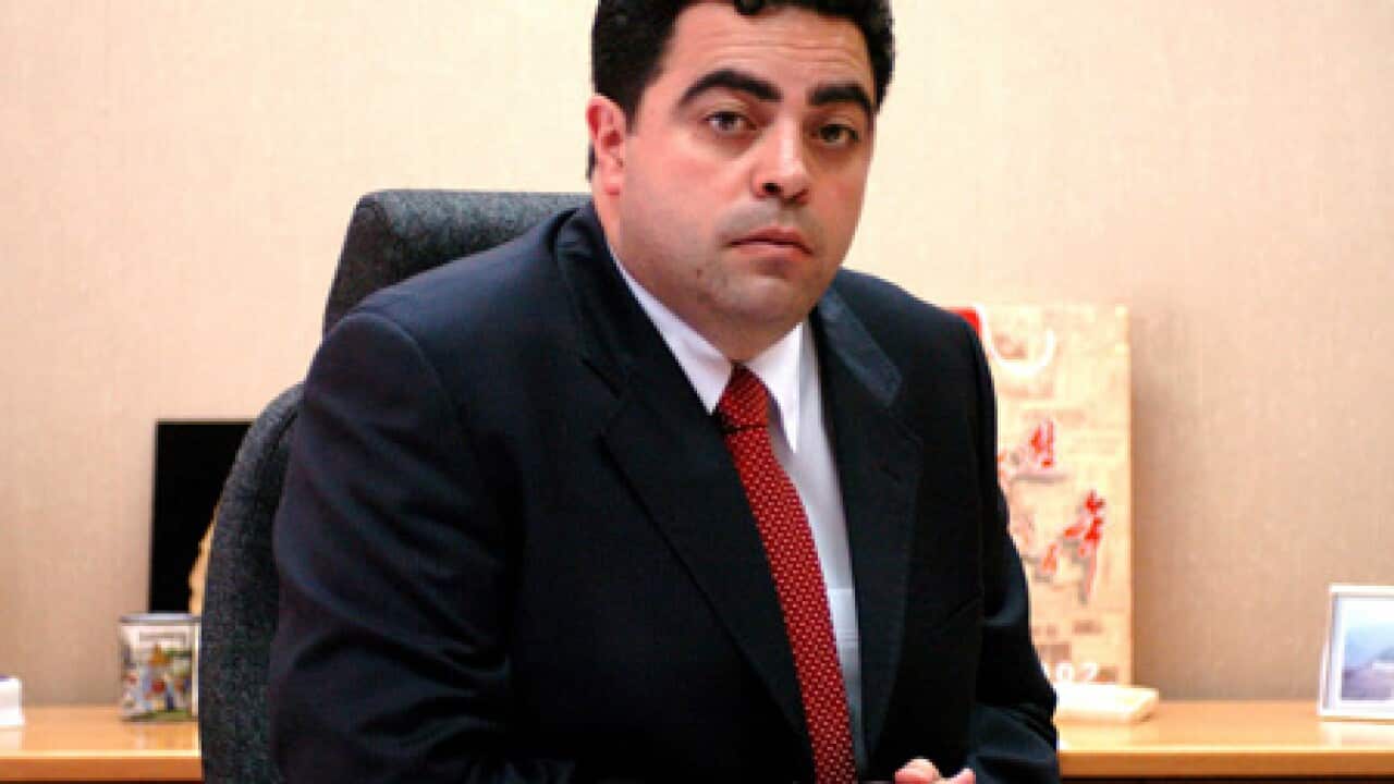 joe_tripodi_AAP_101022_B_817189779