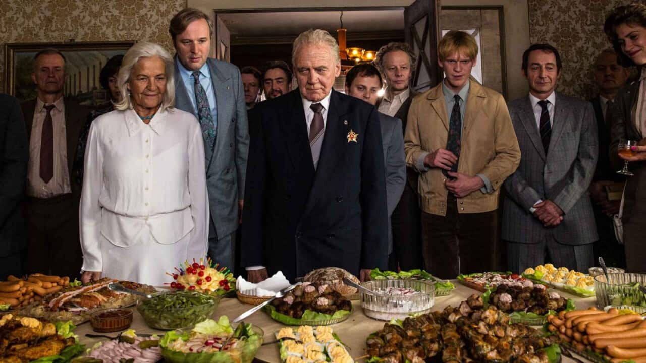 Bruno Ganz als Familienoberhaupt Wilhelm Powileit führt ein erstklassiges Schauspieler-Ensemble an