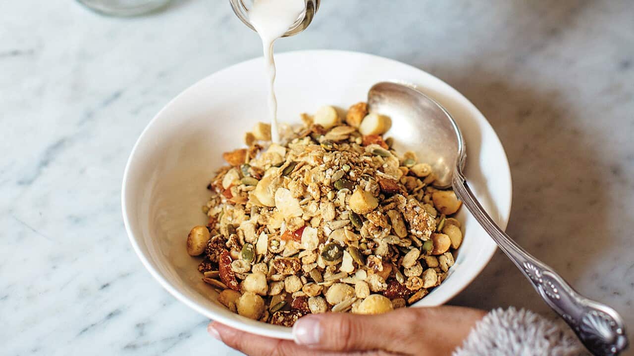 Apricot and macadamia granola