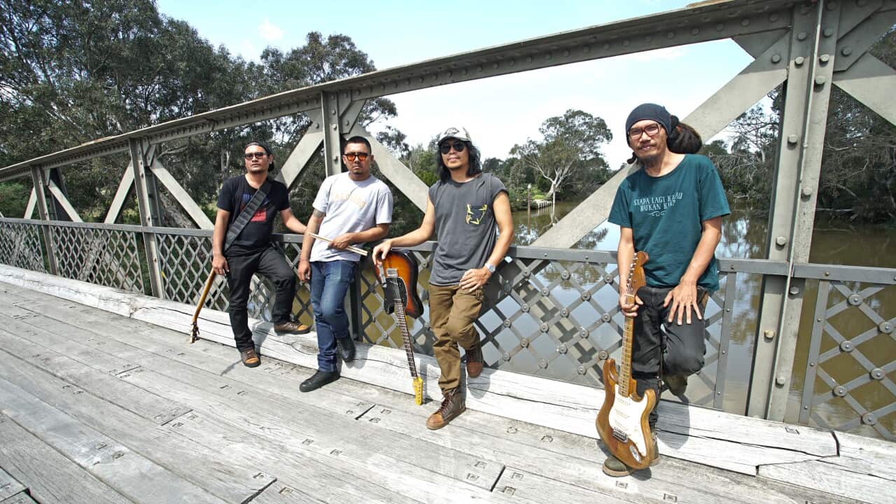 Navicula Band