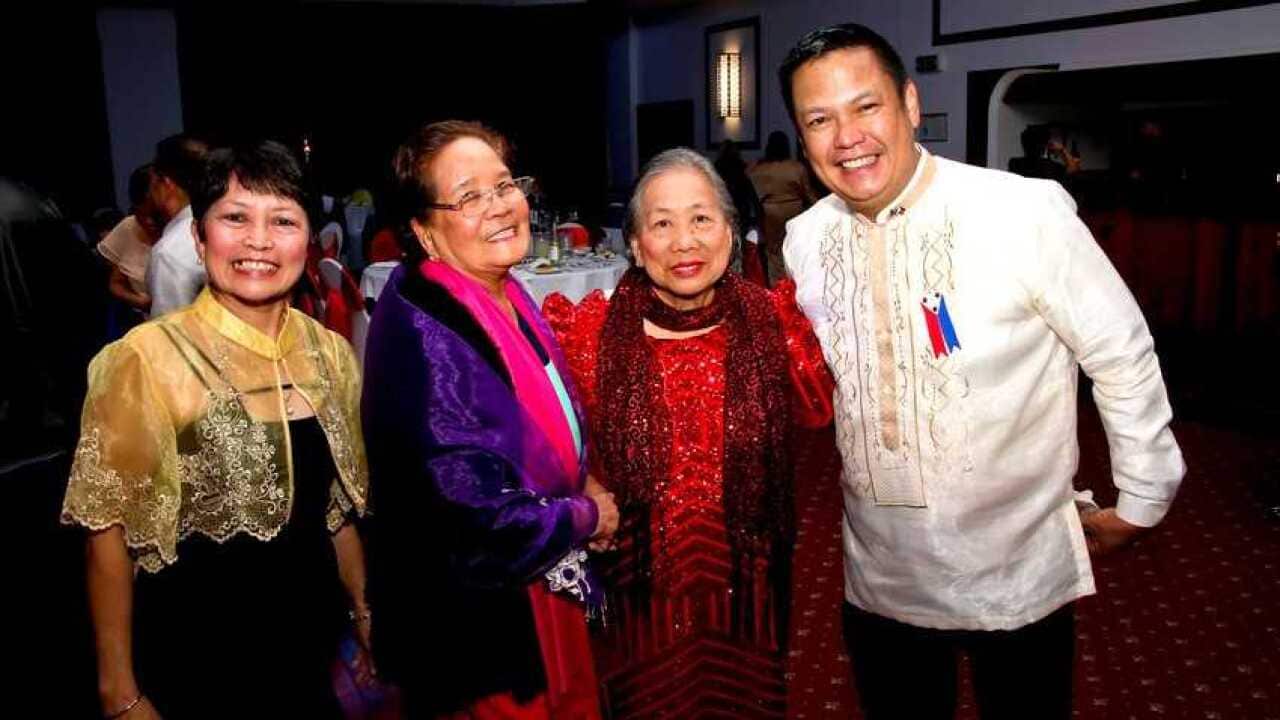 Marlon de Leon with some members of Seniors Support Group