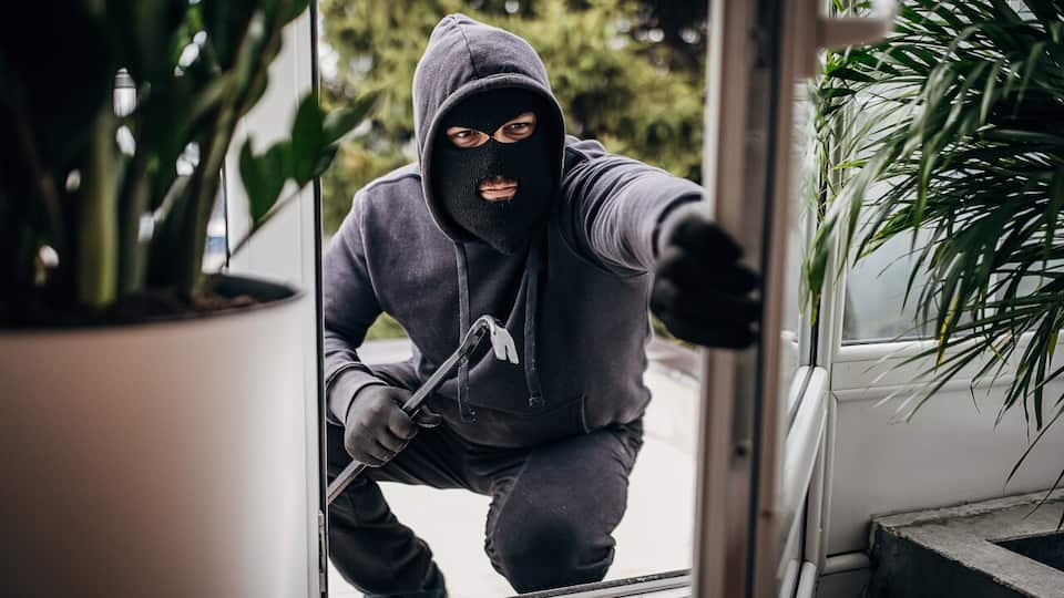 How far can you legally go to protect yourself from robbery in ...