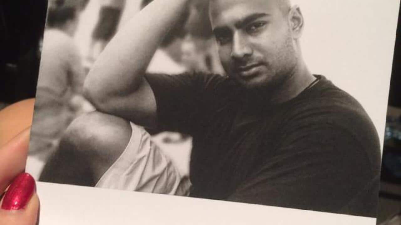 Mourners arrive for Myuran Sukumaran's funeral