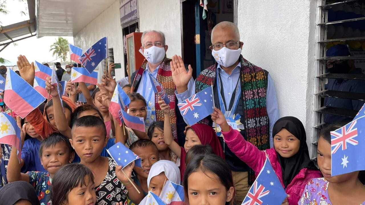 Filkipino News, 75 years Philippine Australia Relations, Diplomatic Ties, Australian in the Philippines, Filipinos in Australia, mateship and bayanihan. Australian Embassy