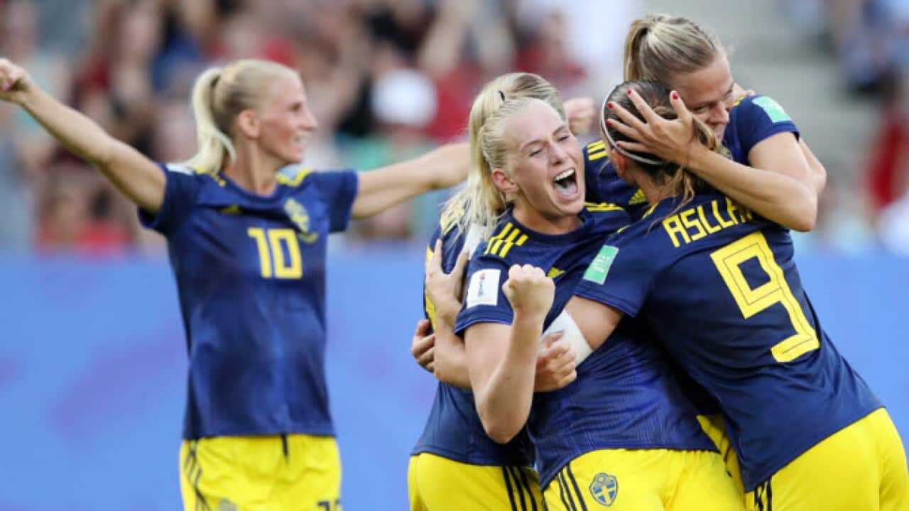 Stina Blackstenius and her Swedish teammates