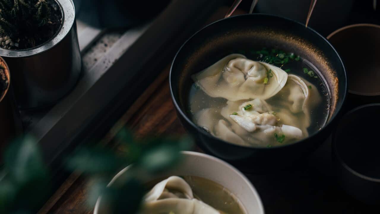 Shanghai-style wonton soup recipe | SBS Food