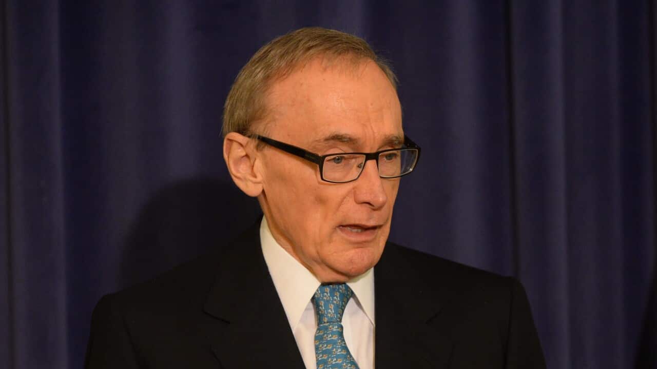 Bob Carr announces his resignation - AAP.jpg