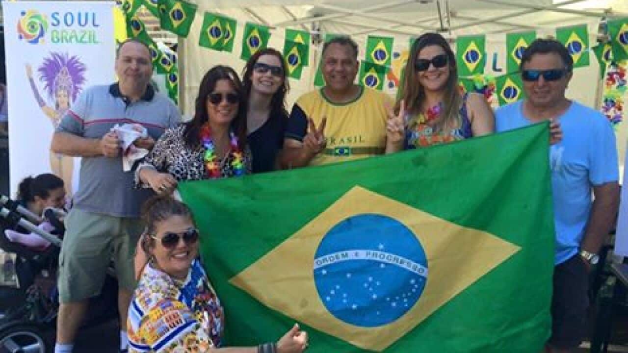 Os brasileiros são o grosso dos falantes do português na Austrália e a maioria deles vivem em Dee Why, Maroura e Surfers Paradise