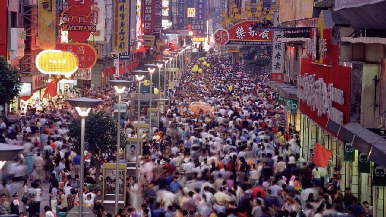Shanghai crowds