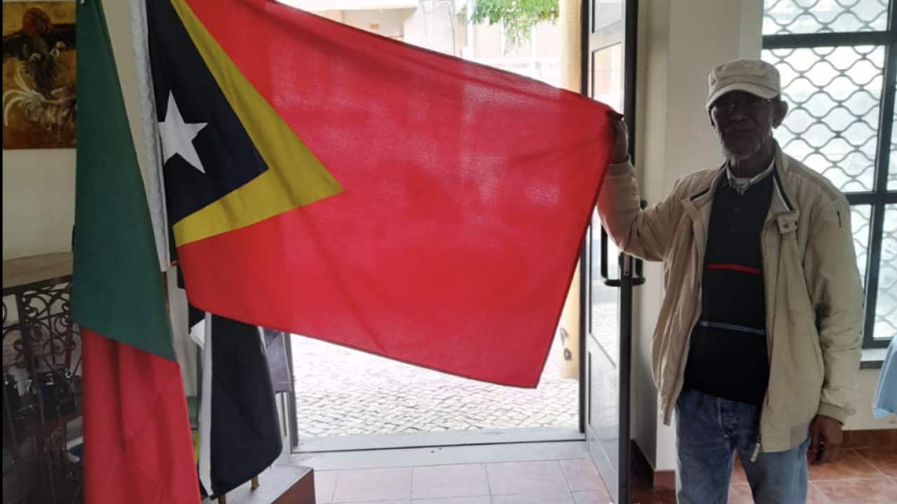 Jovens timorenses já com saudades de Timor.png