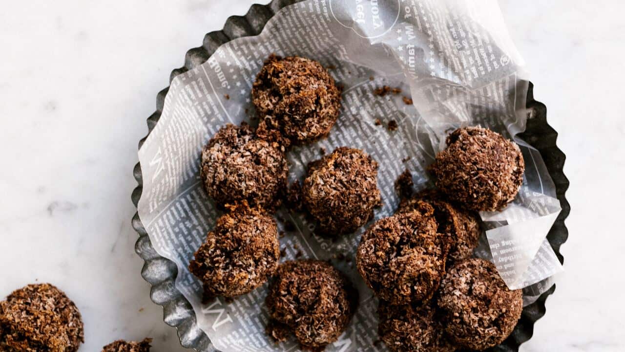 Kosher assover chocolate macaroons