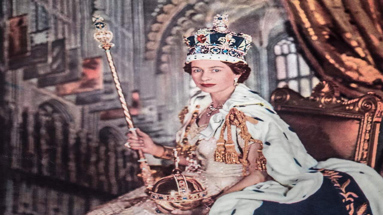 Elizabeth I And II: The Golden Queens