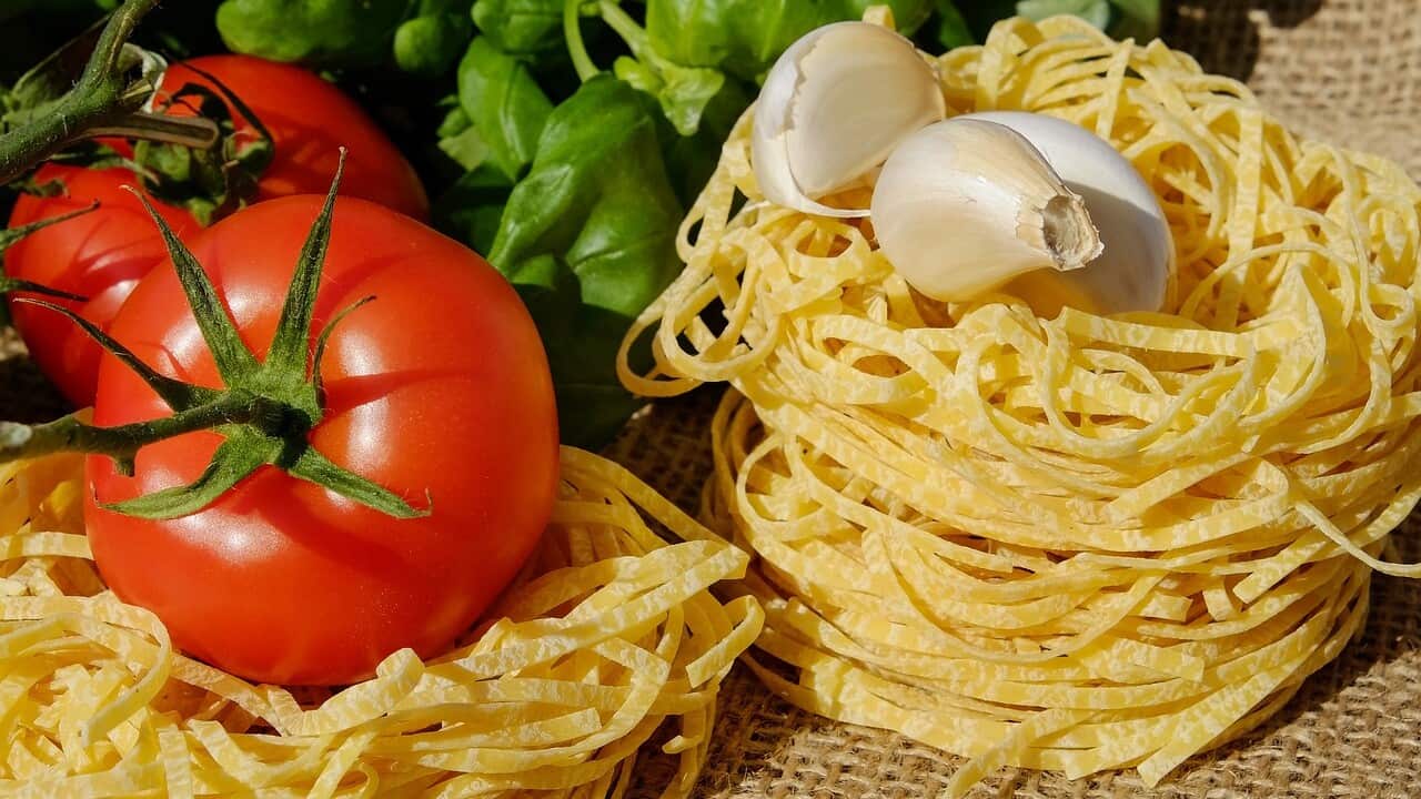 Quali sono gli ingredienti essenziali della cucina italiana?