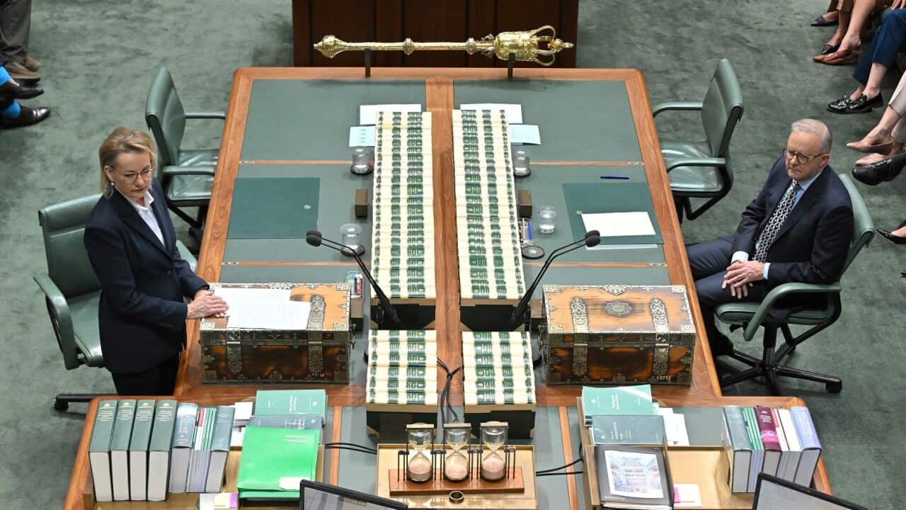 PARLIAMENT SITTING CANBERRA