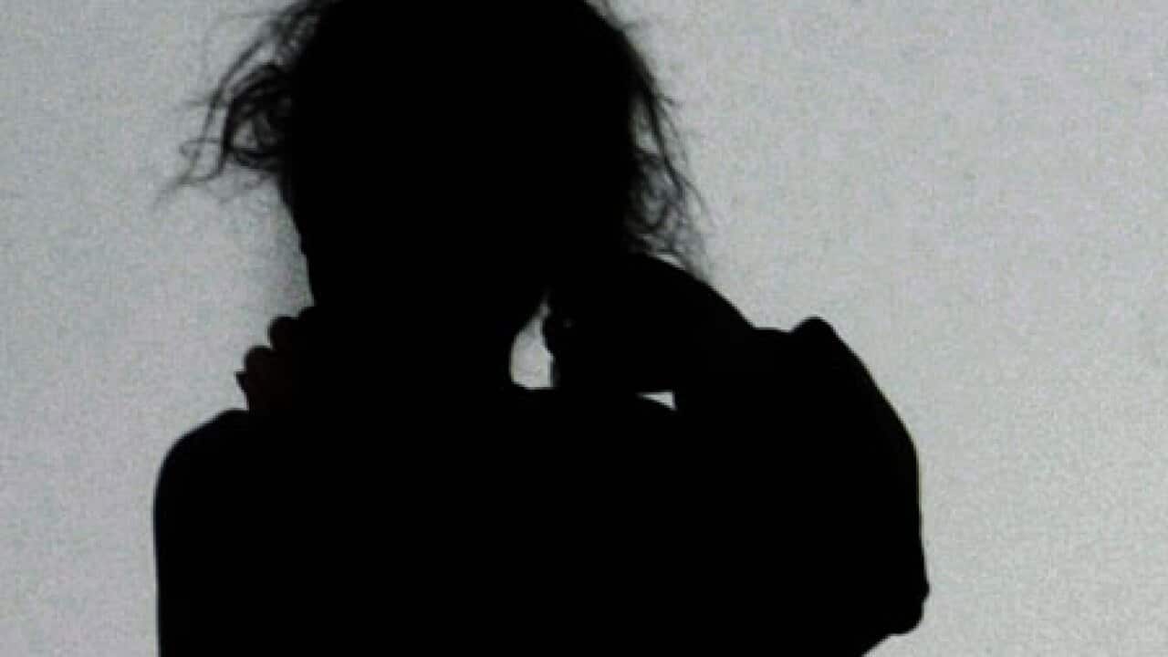 child_shadow_1712_L_aap_2122128121