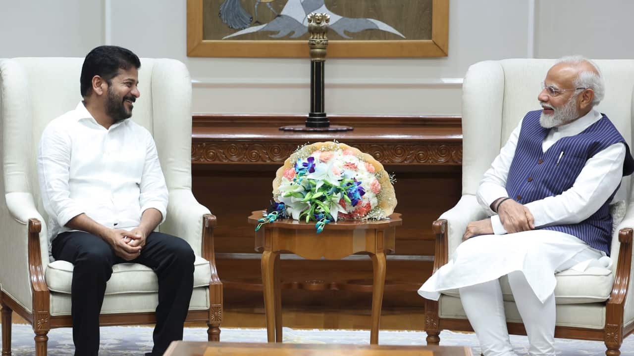 Telangana_CM_Revanth_Reddy_with_PM_Narendra_Modi_-_July_2024.png