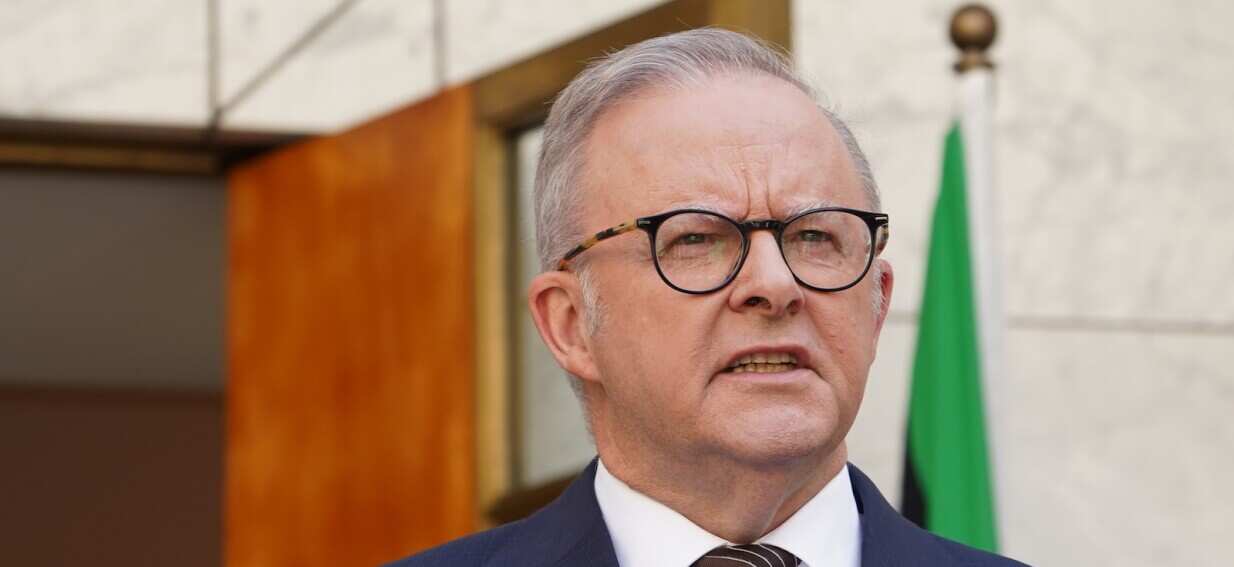 PM orders review into federal police and intelligence agencies after Bondi terror attack