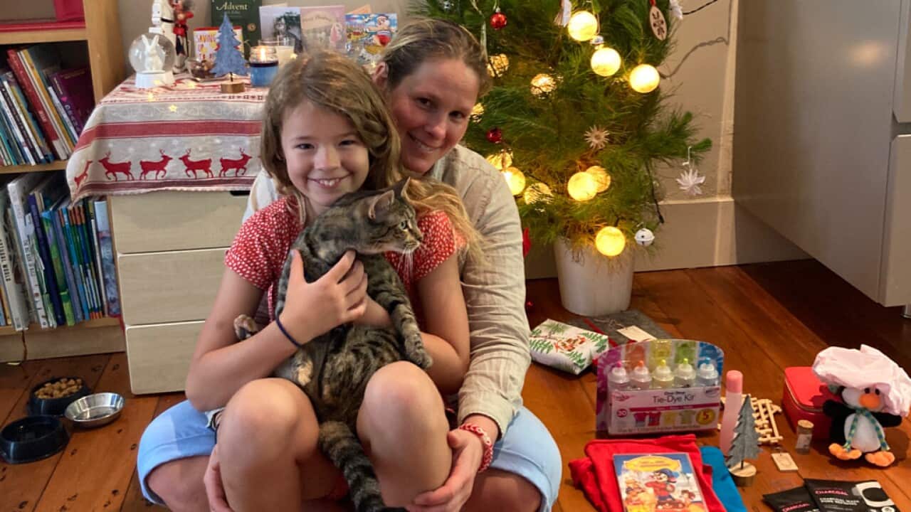 Almut mit ihrer Tochter zu Weihnachten 2020