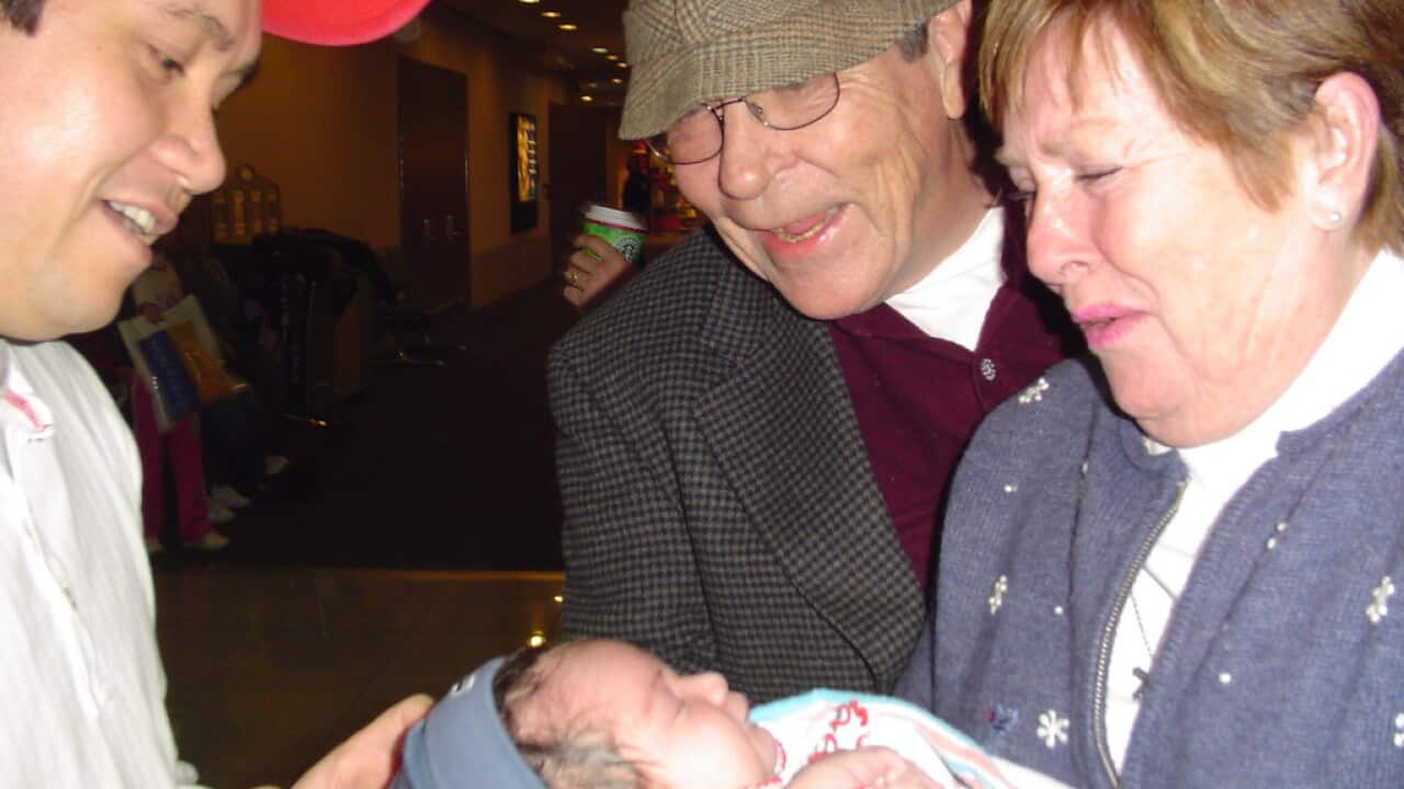 "Airport meeting III" by TheLawleys is licensed under CC BY 2.0