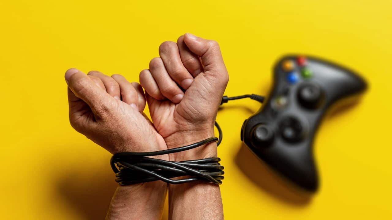 wired hands with joypad