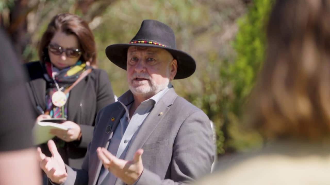 Deen Sanders OAM.png