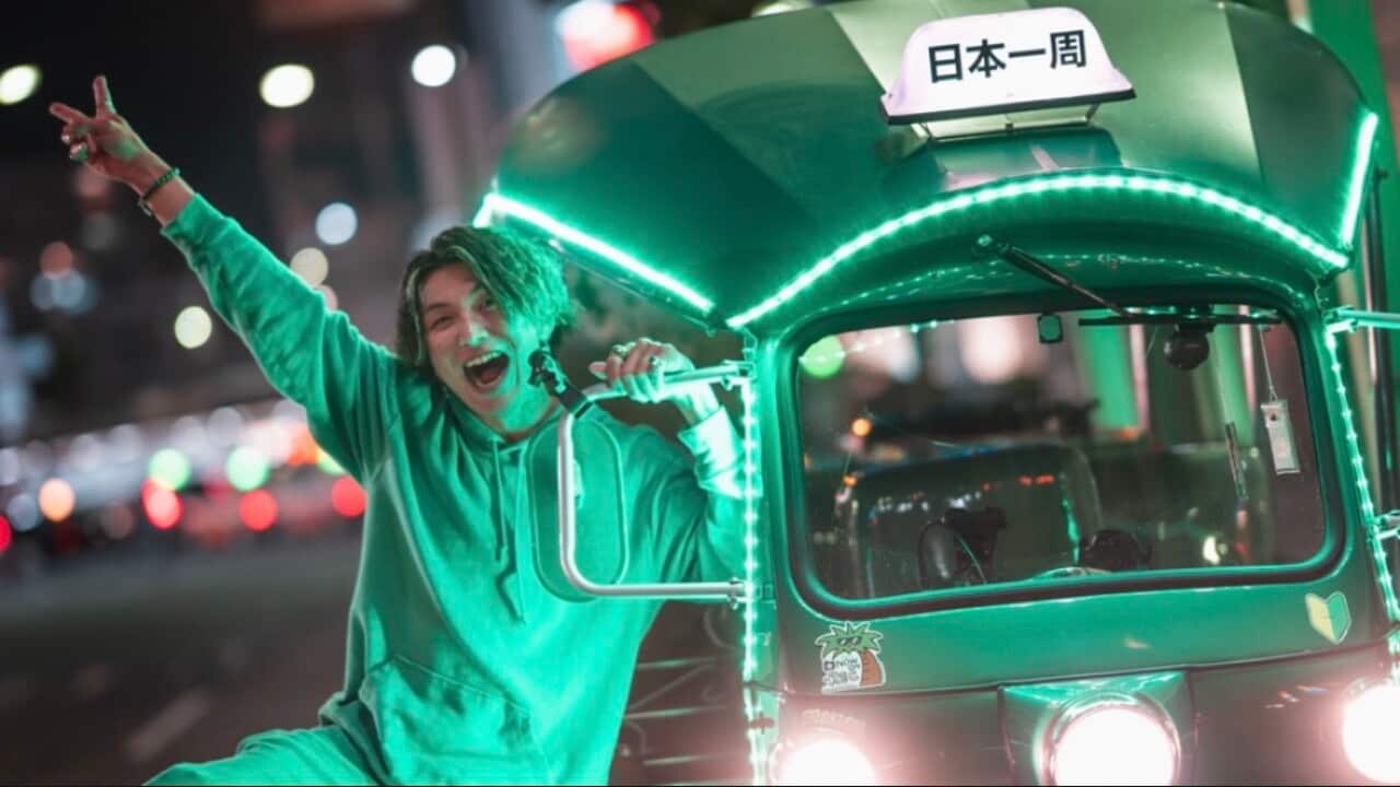 Tomoya Midori, a tuk-tuk traveller, now hitchhiking across Australia