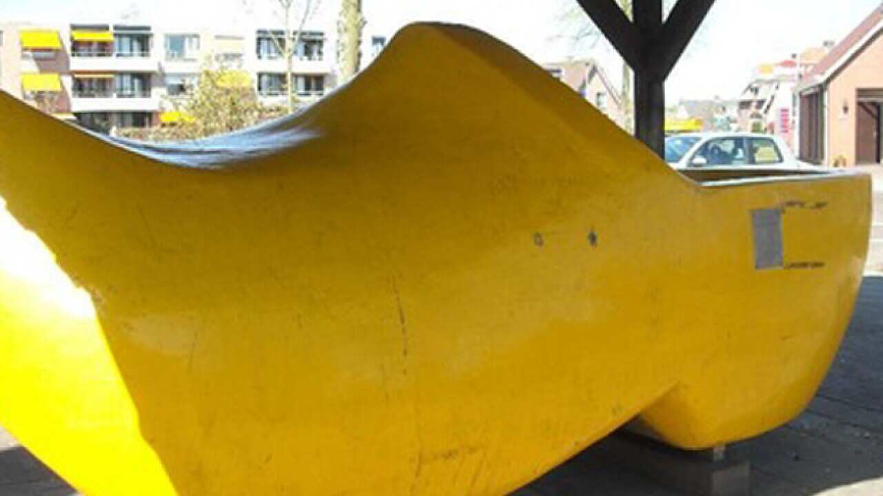 giant_clog_enter_120111_B_virtualtouristdotcom_1395728147