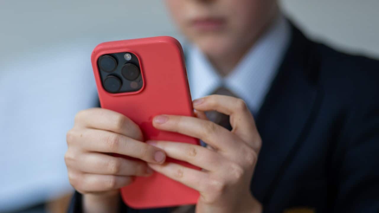 Plan To Ban Use Of Mobile Phones In Schools In England