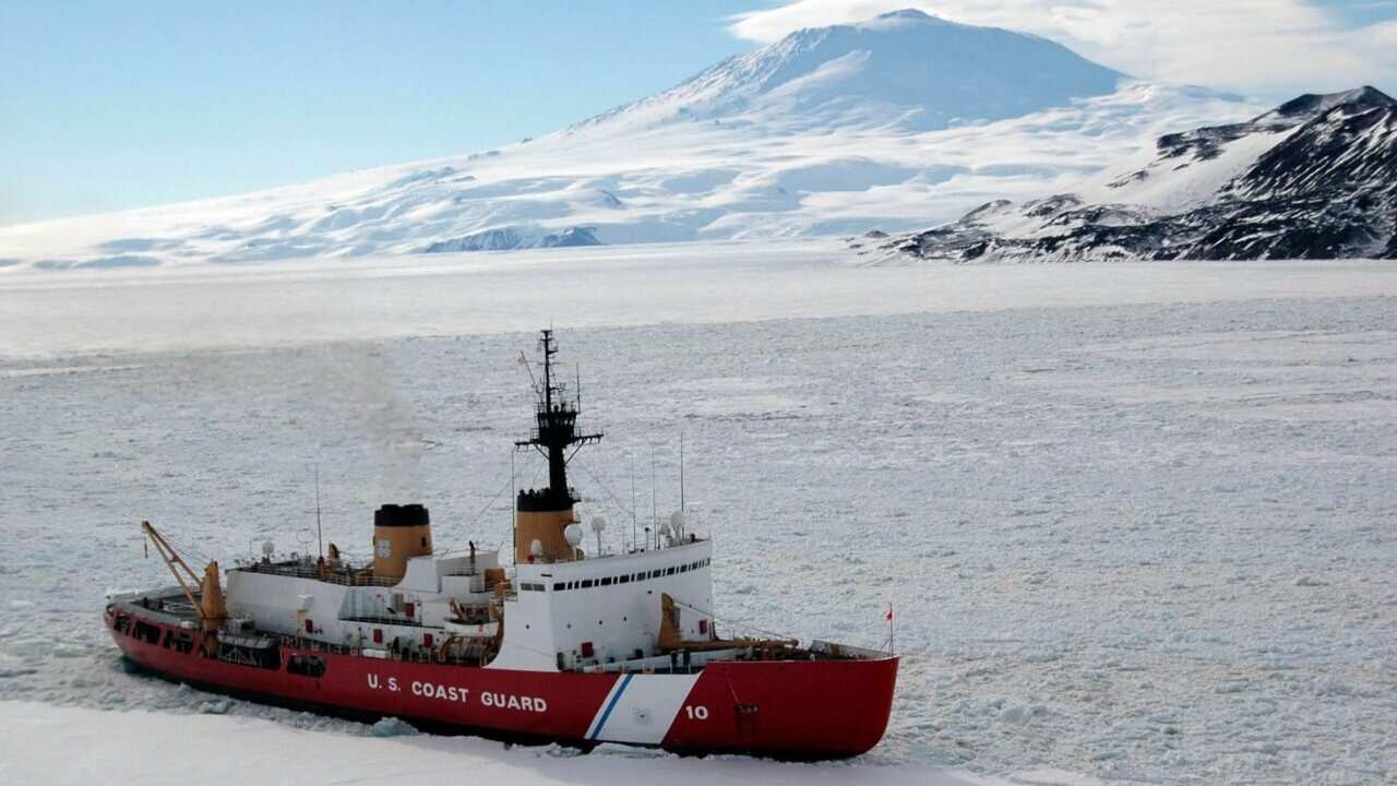 The Polar Star in Antarctica - AAP-1.jpg