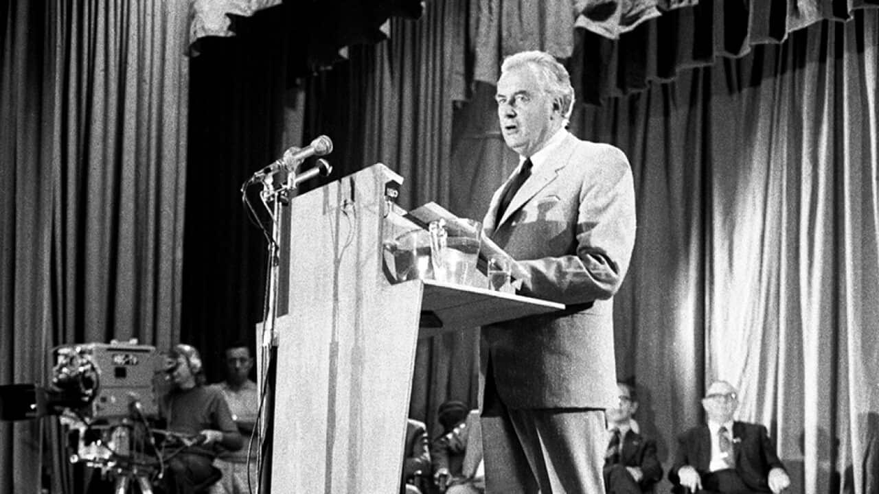 Gough_Whitlam_1972_policy_speech.jpg