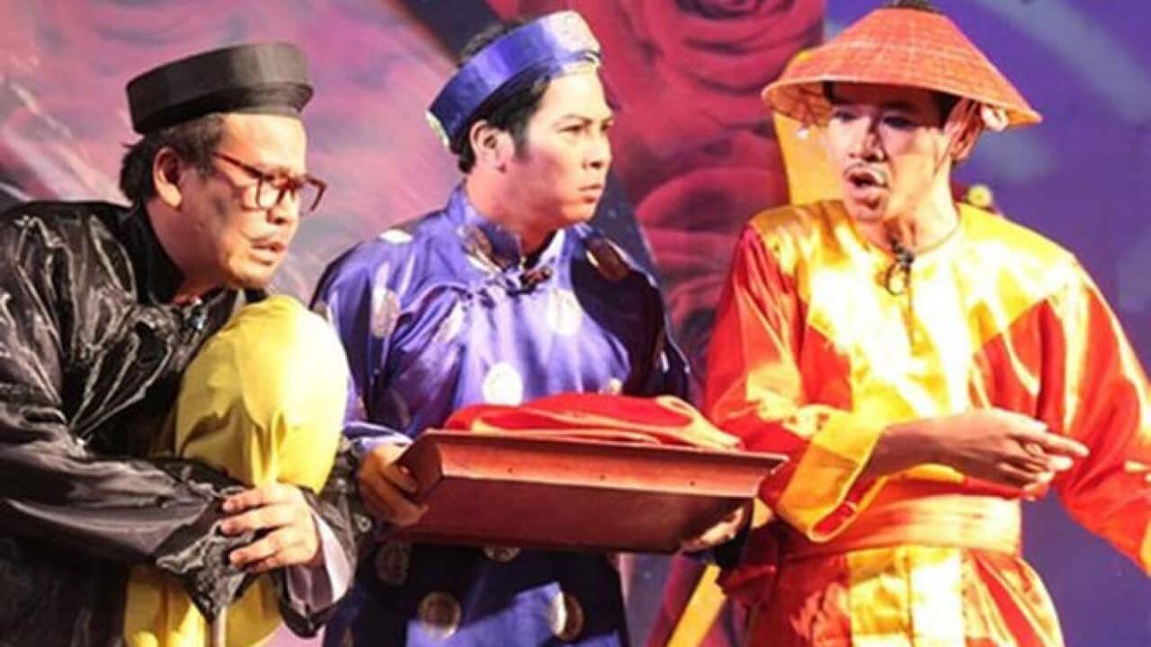 Giang Châu vai Trùm sò (trái) trong Nghêu Sò Ốc Hến